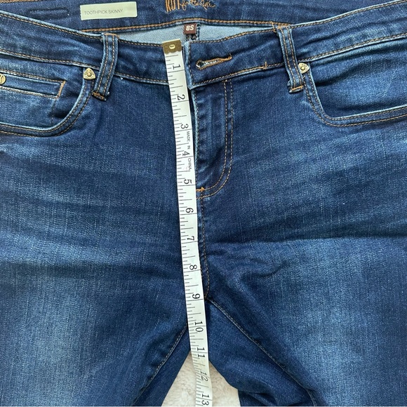 Kut From The Kloth | Mia Mid Rise Slim Fit Skinny, Short Inseam | Size 8S - Picture 10 of 10